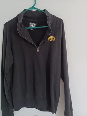 Black Men's Quarter-Zip University Of Iowa Sweatshirty